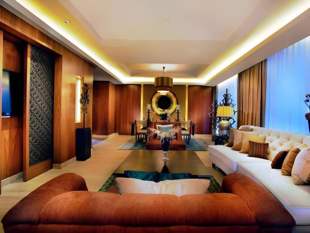 Artotel Suites Bianti Yogyakarta Kültér fotó