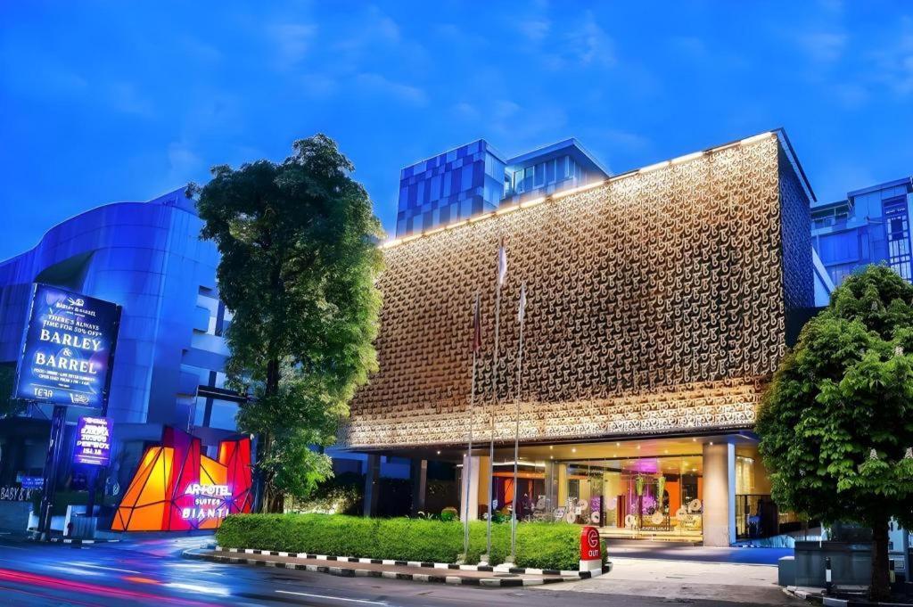 Artotel Suites Bianti Yogyakarta Kültér fotó